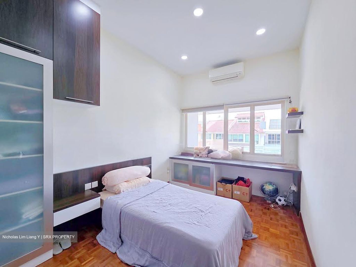 Golden Hill Estate (D19), Terrace #623632431